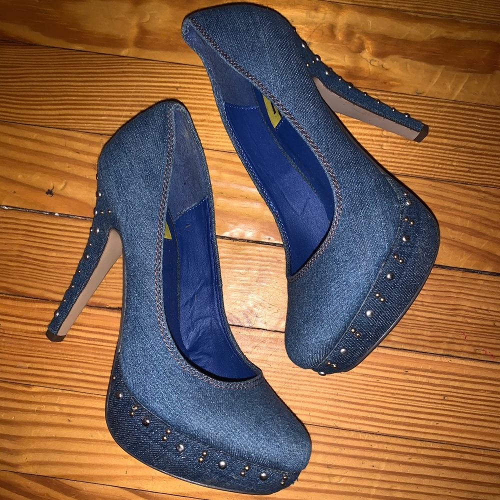 FRH Denim Studded Heels...Sz: 7.5...Color: Blue
